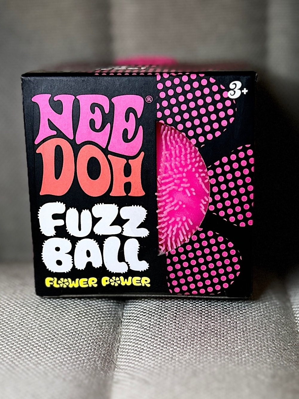 Needoh Fuzz Ball Flower Power - Pink